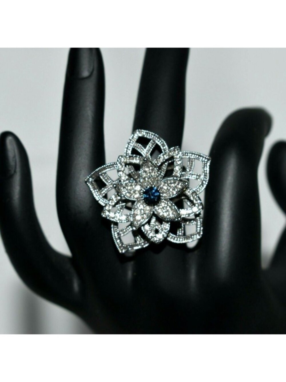 Blue Crystal Flower Ring Silver Rhinestone Statement Cocktail Jewelry Size 6.25 - Picture 3 of 8